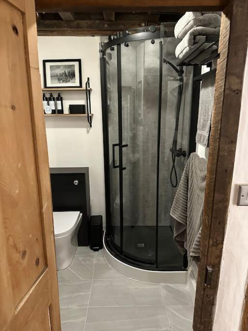 The Nook Lincoln Villa Bagian luar foto