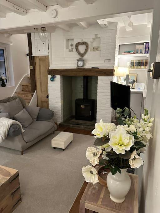 The Nook Lincoln Villa Bagian luar foto