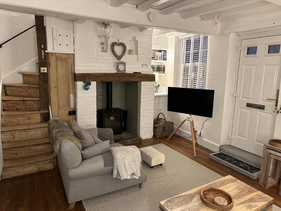 The Nook Lincoln Villa Bagian luar foto