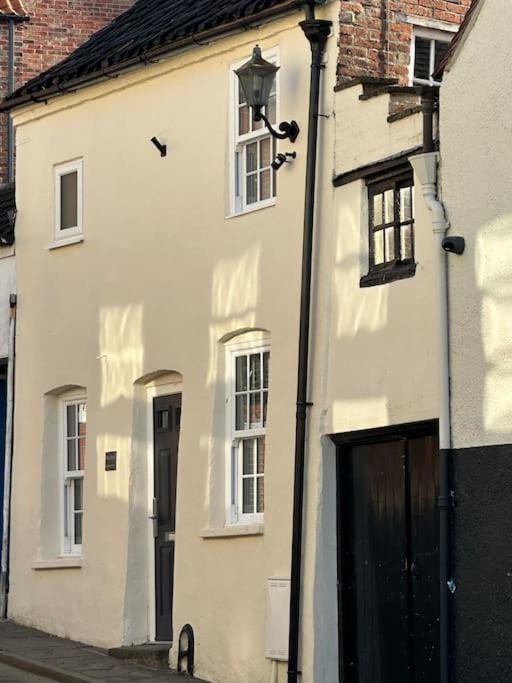 The Nook Lincoln Villa Bagian luar foto