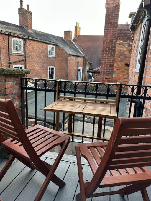The Nook Lincoln Villa Bagian luar foto