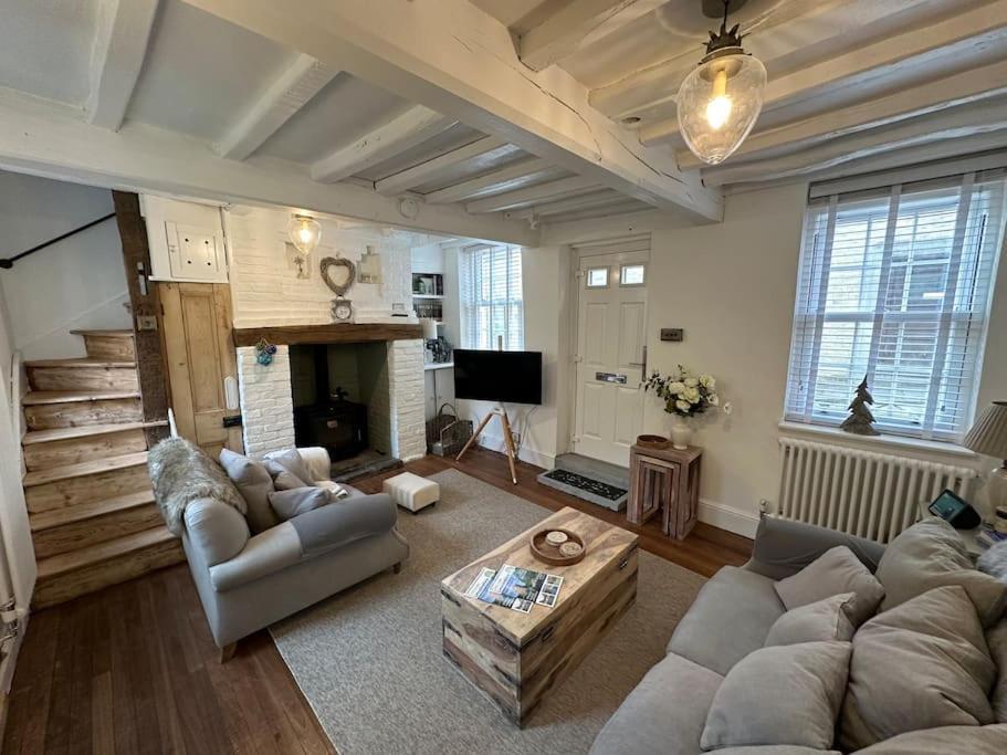 The Nook Lincoln Villa Bagian luar foto