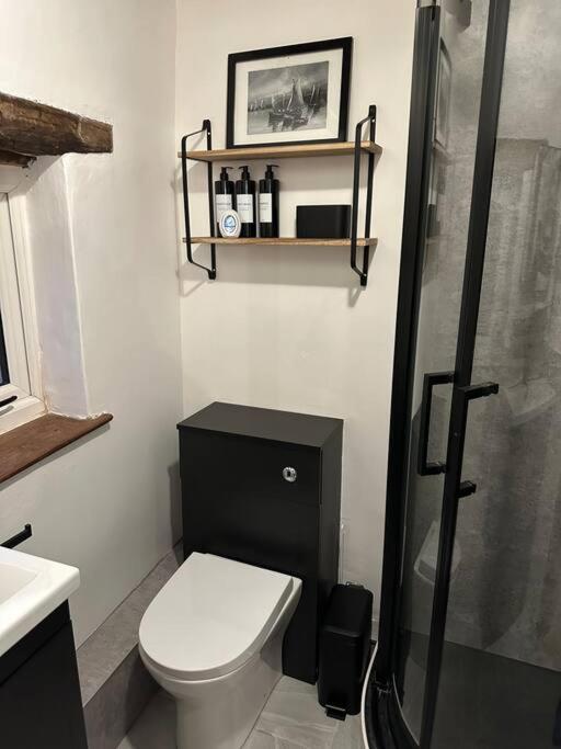 The Nook Lincoln Villa Bagian luar foto